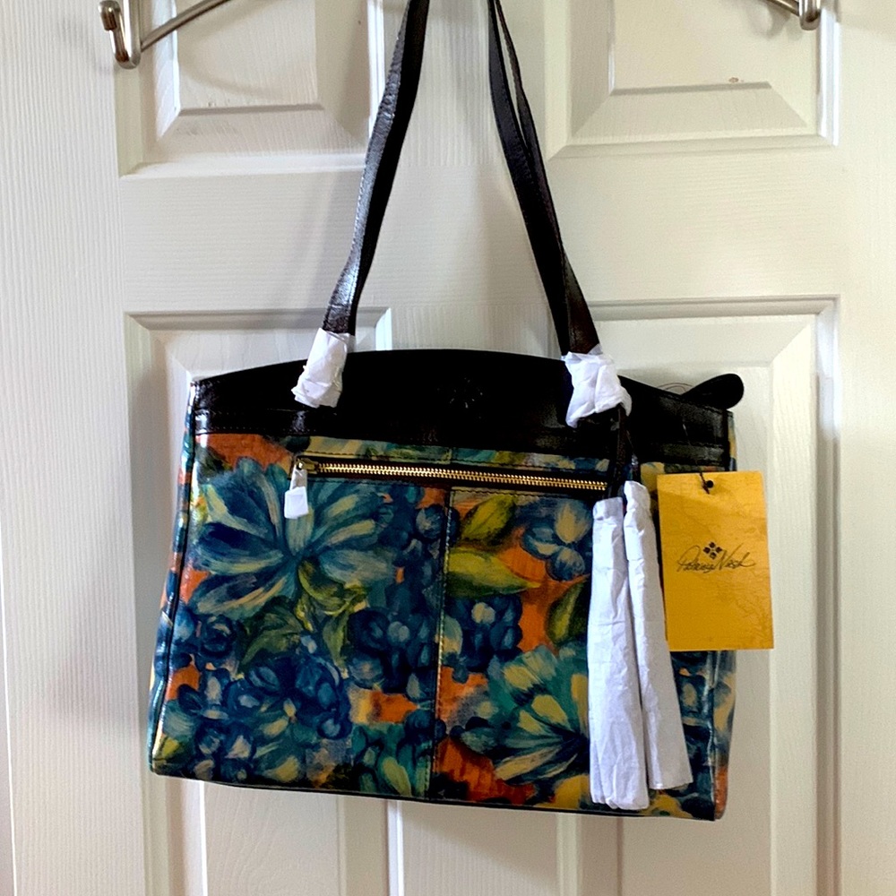 New with tags includes dust cover
